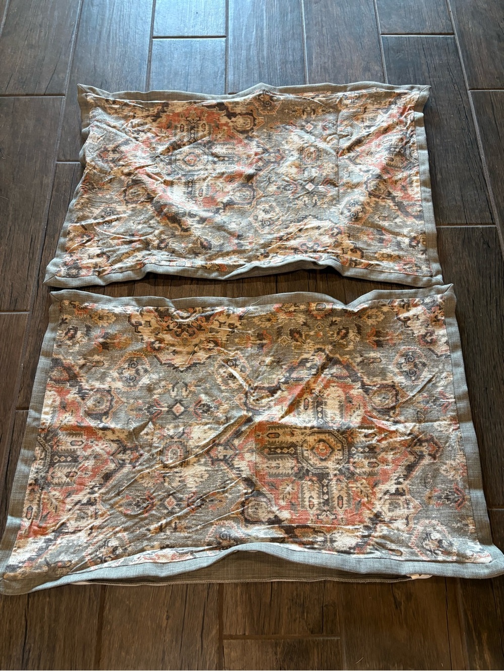 Beautiful printed king pillow shams.